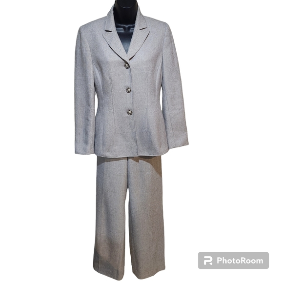 Le Suit Pants - Le Suit 3 button Tweed  fully lined pants suit Size 6.